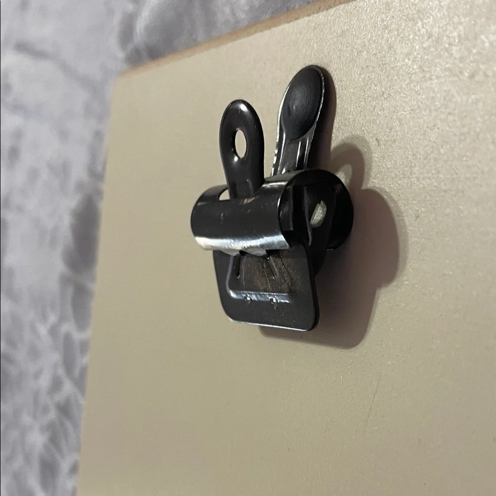 Wooden Cream Wall Decor with Photo Clip